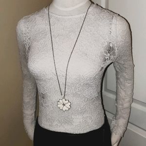 🤍 White Lace Long Sleeve Top